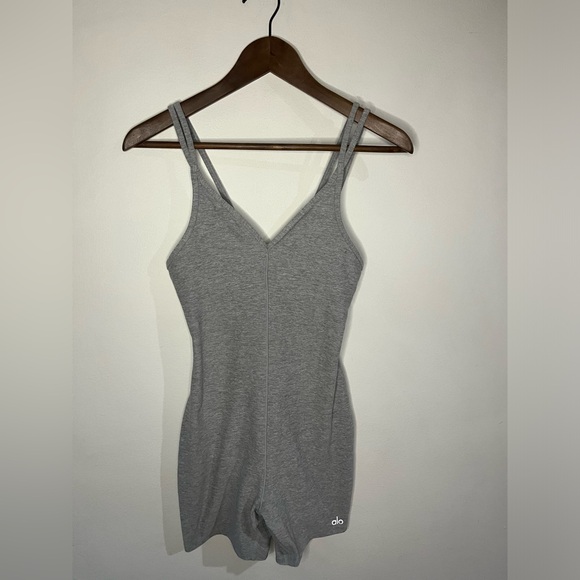 NWOT ALO Yoga Alosoft Suns Out Onesie in Athletic Heather Grey